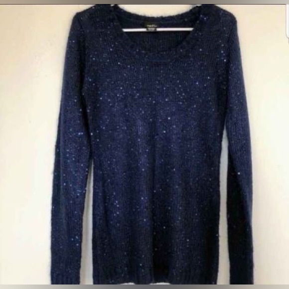 Beautiful Sweaters With Tiny Sequins. - Picture 3 of 16
